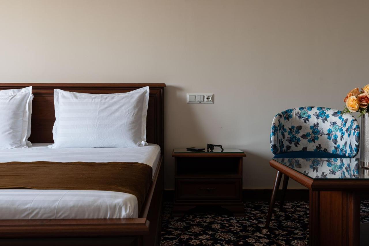 Aqua Hotel Taszkent Zewnętrze zdjęcie